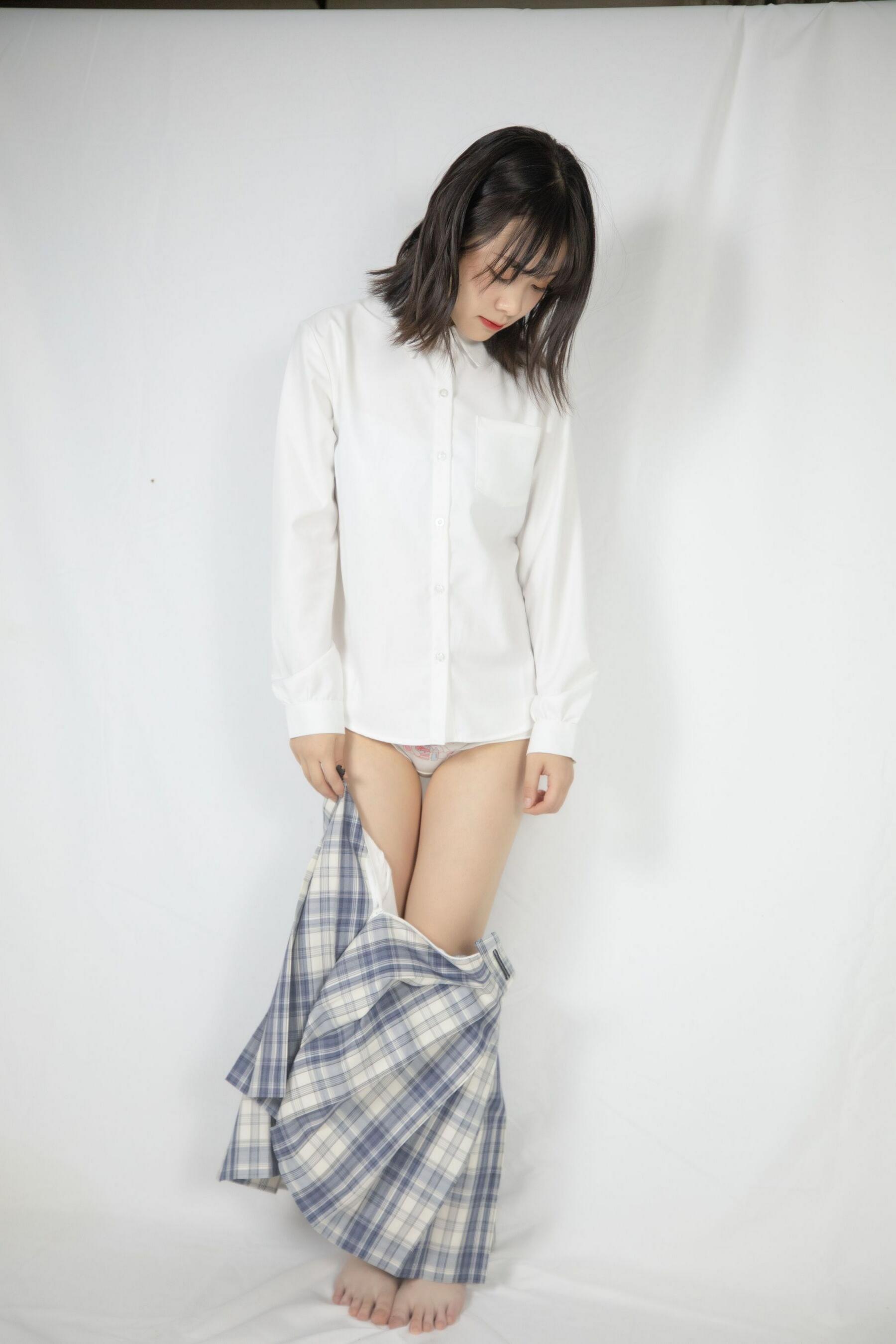 喜欢你边脱衣服边看我[30P]